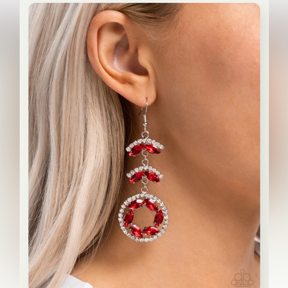 ❤️🔴❤️ “POLISHED PATTERN” RED EARRINGS ~ PAPARAZZI❗️🔴❤️🔴 STUNNING ELEGANCE❗️ - Picture 2 of 5